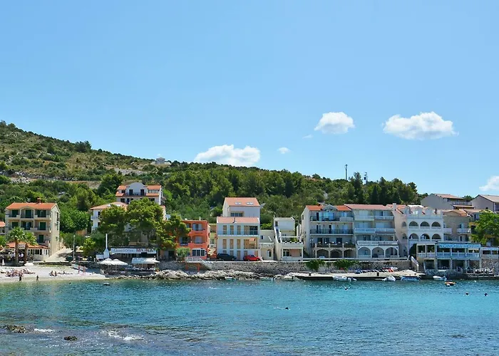 Stonehouse Milna (Hvar)