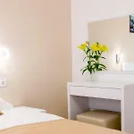 Stonehouse 3*