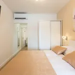 Stonehouse Гостевой дом Милна