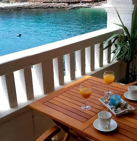 Stonehouse Pensjonat Milna (Hvar)