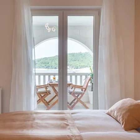 Guest house Stonehouse Milna (Hvar)